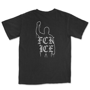 Camiseta "Abolish ICE": Camiseta de colores cómodos para activistas de protesta imagen 9