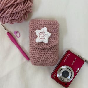 crochet camera case, handmade digital camera pouch, small gadget cover, soft yarn case, gift for her, digital camera cover, crochet camera