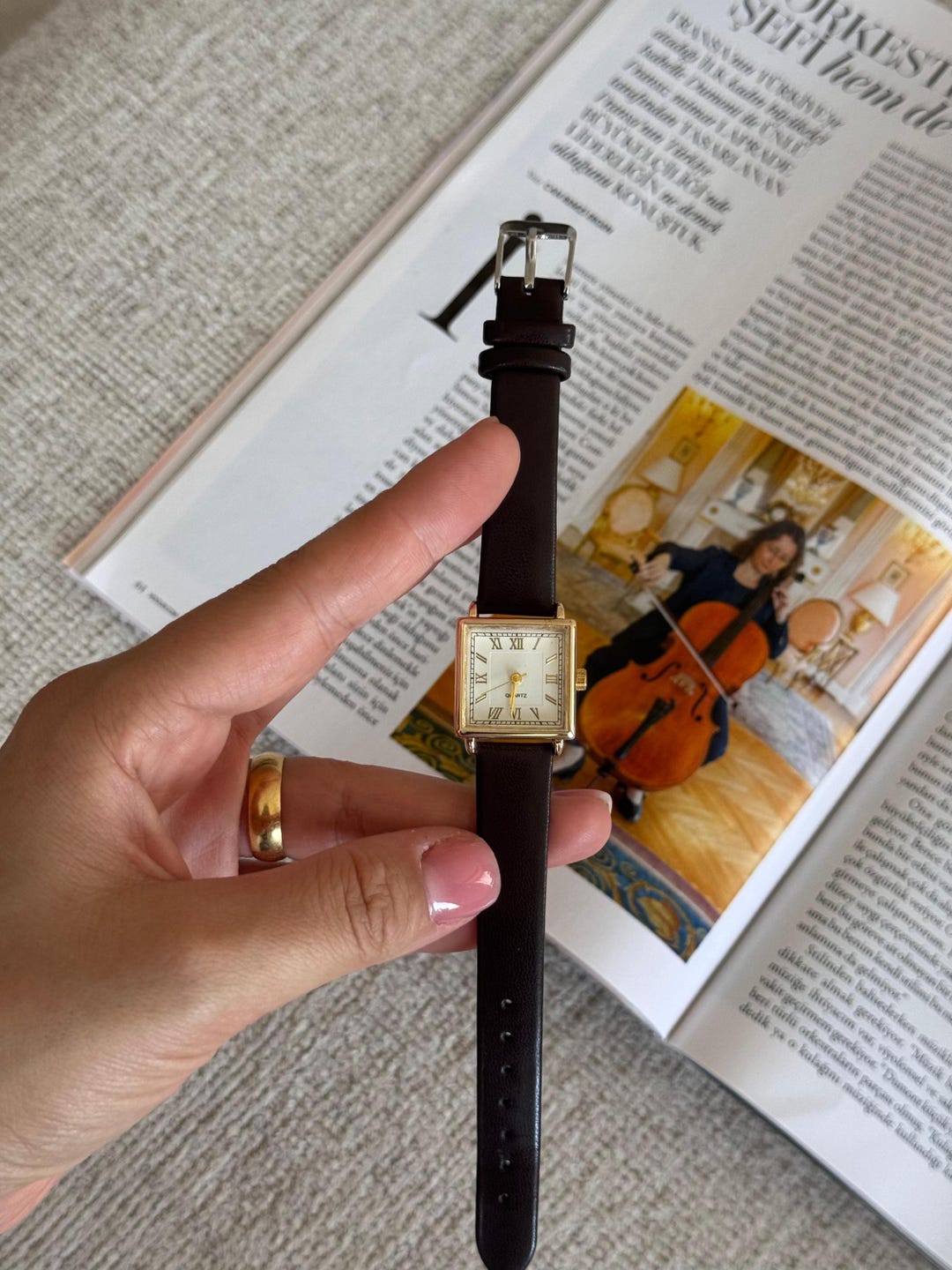 Eloura-Moda Square Women's Watch With Steel Bracelet For Elegant Everyday Style And Confidence main image 1