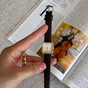 Orologio da donna quadrato in stile vintage - Cassa in oro, cinturino in pelle marrone, elegante orologio da polso retrò minimalista - Regalo perfetto, regalo per la moglie