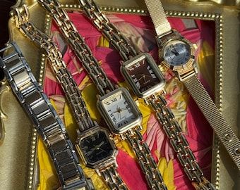 Elegant Women's Bracelet Watch: Small Dial,Adjustable strap,Mother's Day Gift