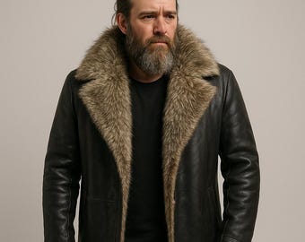 Herröverrock i fårskinn: Vintage vinterkappa med pälskrage