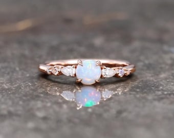 Witte vuuropaalring, roségouden sterlingzilveren clusterring