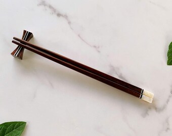 Personalisierte Paar Essstäbchen, Holzstäbchen, handgefertigte Stäbchen, umweltfreundlich, Dekoration für Holzstäbchen