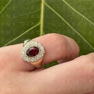 Anello a sigillo ovale in argento 925 con granato rosso per donna, anello vintage a forma di fiore per mignolo, gioiello ovale con rubino, anello vistoso Art Déco con alone, regalo per lei