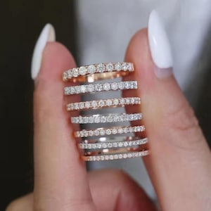 Diamantvigselring 10K 14K 18K massivt guld stapelring halv alliansring äkta labbodlad diamantring jubileumsring för kvinnor