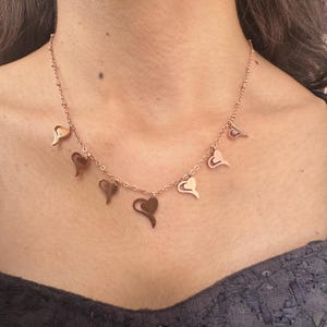 Collar de corazón personalizado en oro, rosa de acero inoxidable, grabado de letras en cadena, collar con nombre como regalo, collar de corazón