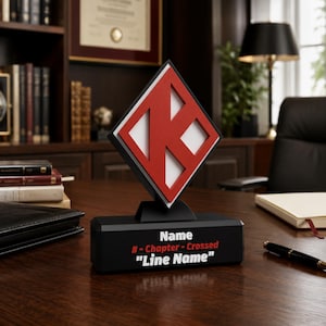 Estatua 3D de Kappa Alpha Psi: Decoración de escritorio personalizada con diamantes carmesí.