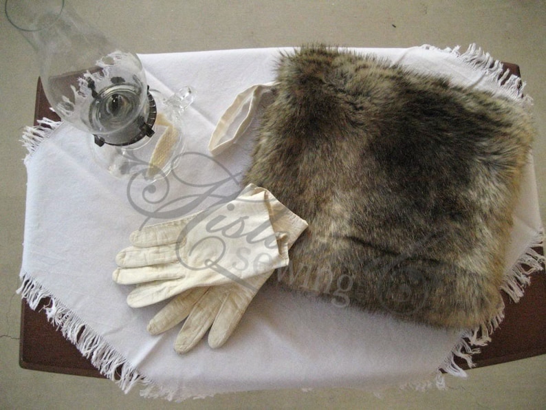 Faux Fur Muff Sewing Workbook image 7