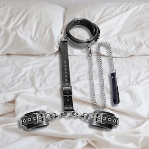 Neck to Wrist Restraint Set with Traction Chain – Adjustable PU Leather Costume Harness for Roleplay, Cosplay, or Themed Events