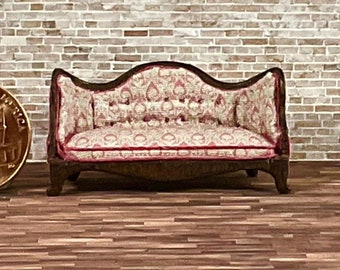 Victorian Style Sofa - Quarter Inch Scale Dollhouse Furniture