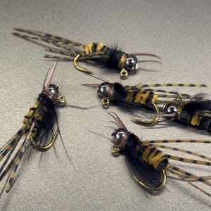 Mosca Ninfa Girdle Bug: Cabeza de Cuentas con Peso y Patas de Goma - Tamaño 4 (Paquete de 5)