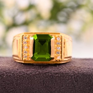 August Birthstone Power: Men&#39;s Peridot & Diamond Sterling Silver Band - Modern Green Gem Jewelry, Men&#39;s Peridot Diamond Band