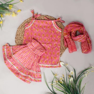 Conjunto KidsVilla Kurti Sharara | Vestido Afegão para Meninas | Roupa Étnica Infantil | Vestido Infantil | Presente Infantil | Algodão Orgânico | Vestido Tradicional Indiano