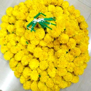50 PC of Beautiful Decorative Artificial Marigold Flower Garlands for Wedding Party/ Diwali decor 4.5 ft Mala