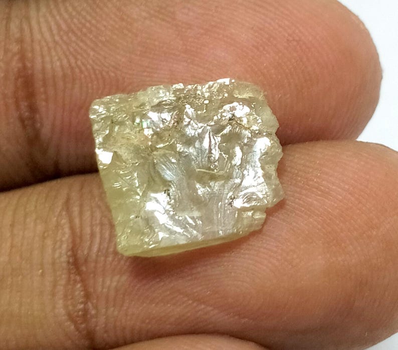 Zultanie Raw Turkish Zultanite Diaspore, 11 X 10 MM, 4 Carats - Etsy UK