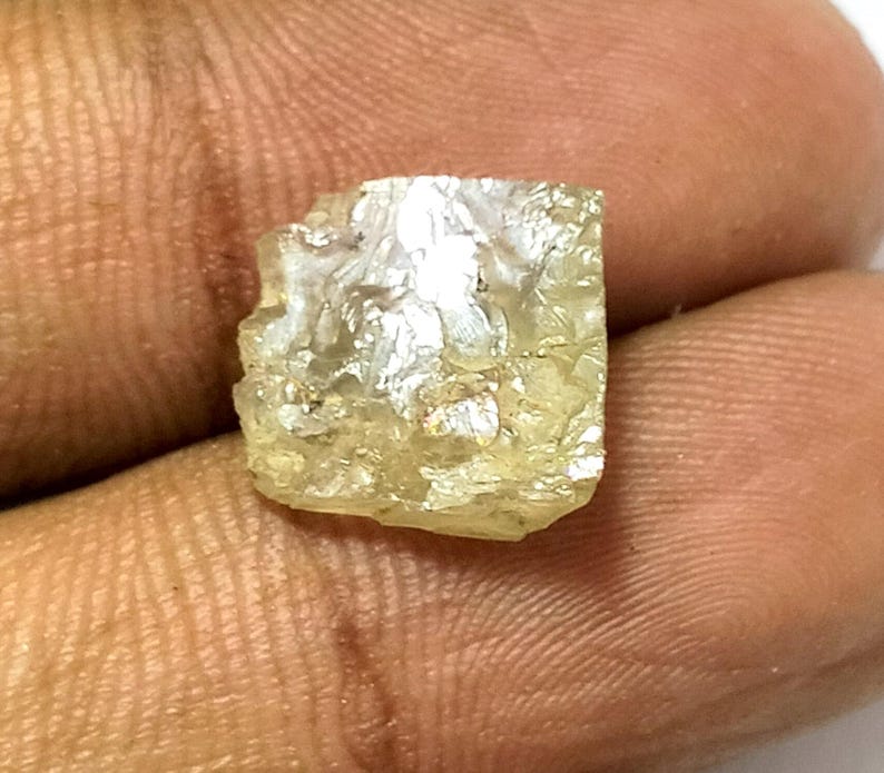 Zultanie Raw Turkish Zultanite Diaspore, 11 X 10 MM, 4 Carats - Etsy UK