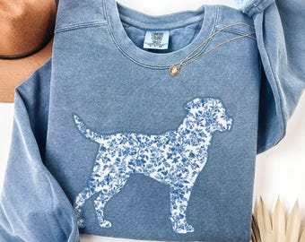 Comfort Colors® Toile Floral Labrador Retriever Sweatshirt, Lab Dog Mom Gifts, Cute Labrador Mom Gift, Labrador Retriever Mama Sweatshirt