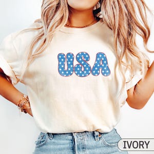 Comfort Colors® USAシャツ、独立記念日シャツ、アメリカシャツ、独立記念日シャツ、愛国心シャツ、USA Tシャツ、独立記念日、女性用シャツ