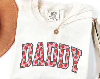 Comfort Colors Strawberry Daddy Shirt, Berry First Birthday Tee, Strawberry 1st Birthday Shirt, New Dad Gifts, Cute Strawberry Tee for Dada