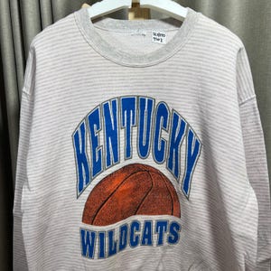 Vintage Kentucky Wildcats sweater size L ts02