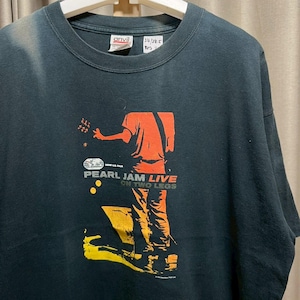 Vintage 1998s Pearl Jam Live on two legs Tour shirt size XL  RL03