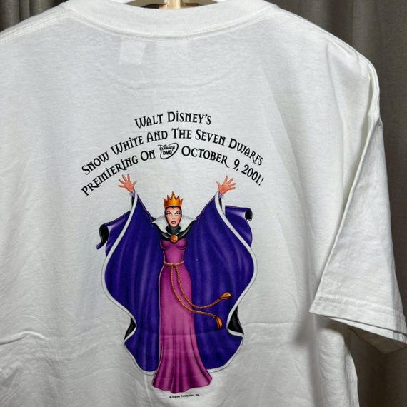 Vintage Disney Snow White Seven Dwarfs DVD Evil Queen Promo Shirt