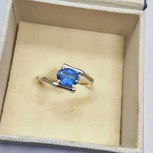 natural sapphire  gemstone,  gemstone jewellery, gemstone cut royal Blue sapphire Cushion, Blue Ceylon  Oval cut Gift For her  Blue Gemstone