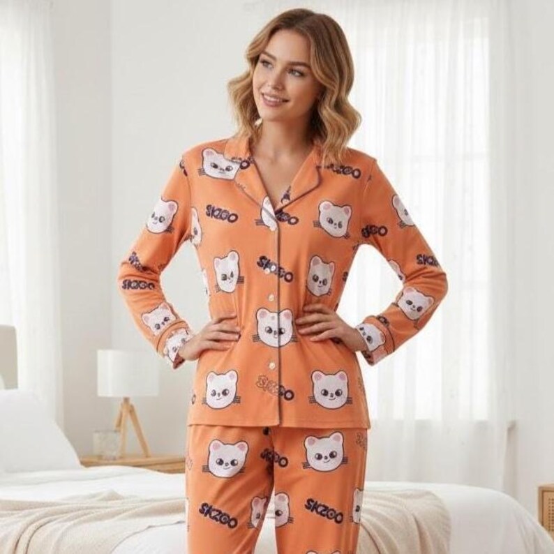 Skzcode Pajamas Straykids Jiniret — Hyunjin Skzoo Inspired Kpop Group Pajamas, Kpop ...