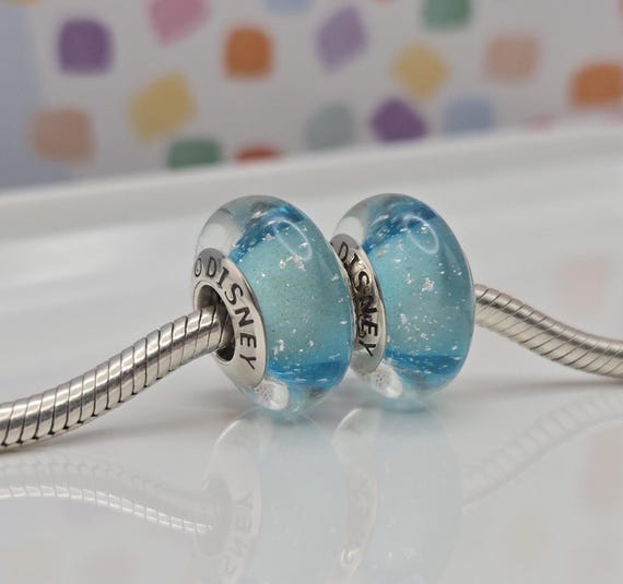 PANDORA Disney エマ New Pandora Elsa Frozen Blue Disney Signature Murano Glass Charm