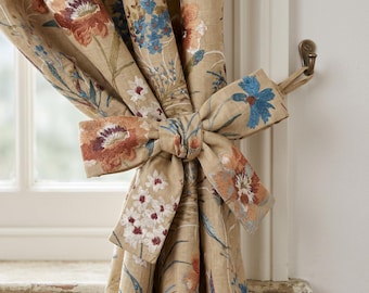 Cortinas florales bordadas, cortinas de lino beige, cortinas florales a medida, paneles de cortinas estilo casa de campo, cortinas opacas para mayor privacidad.