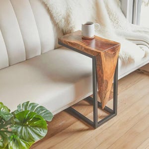 Decorative Side Table for Coffee & Living Room Accent, Modern Small End Table with Storage, Stylish Compact Furniture for Home