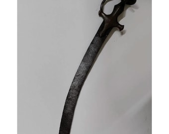 Espada antigua vintage de curva ligera, espadas, sable, cuchillos, cuchillo, machete, katana, medieval, antigua vaina, coleccionable, kukri.