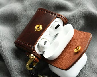 Handmade Leather AirPods Case – Vintage Style, Cowhide