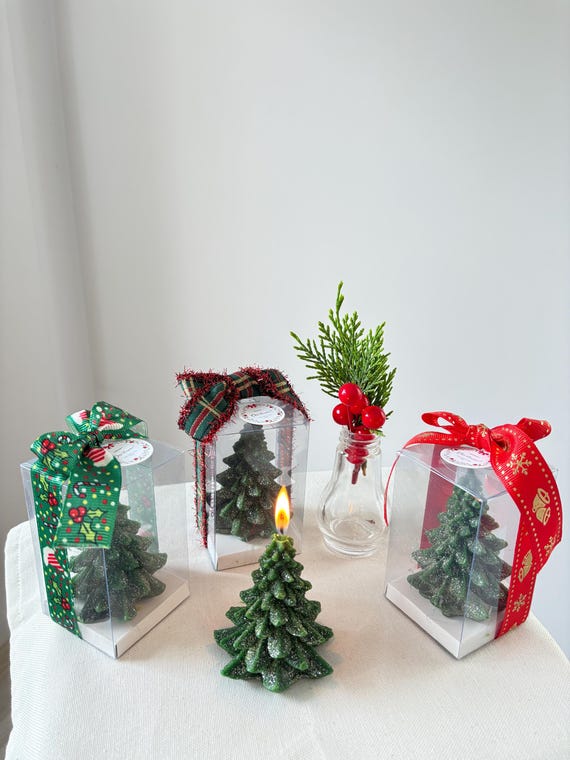 Bougie de sapin de Noël personnalisée avec options de ruban de boîte-cadeau et décoration des Fêtes, Bougie de sapin scintillante pour les fêtes,