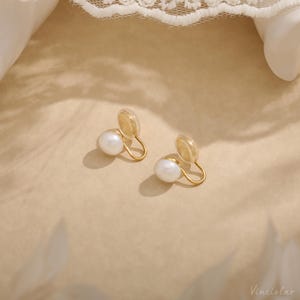 Freshwater Pearl Clip on Earrings, Minimalist Gold Pearl Earrings, None Pierced Earrings, Classic Everyday Earrings, Bridesmaid Gift for Her image 5