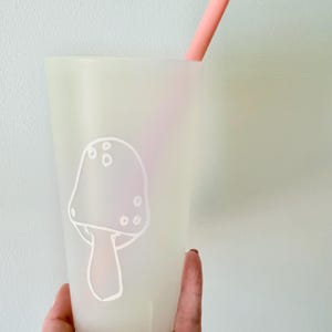 Adesivo de cogumelo desenhado à mão