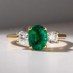 2.0Ct Green Emerald Oval Three Stone Ring, 14K Yellow Gold Ring With Round Lab Grown Diamonds, Engagement Ring For Women, Emerald Gift Ring