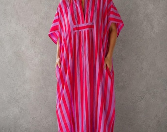 Damska różowa, prążkowana bawełniana sukienka kaftan | Ręcznie robiony, obszerny, długi kaftan | Luźna, wypoczynkowa sukienka | Miękka, oddychająca, letnia odzież | Swobodna