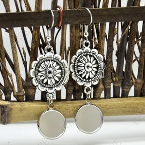 2 pairs new style flower Platinum tone Earwires Hook With Round Cabochon Pad, earring bezel,Earrings hook,earring finding