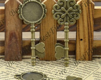 Bronze Tone Key Pendant, Flower Cabochon (20mm)