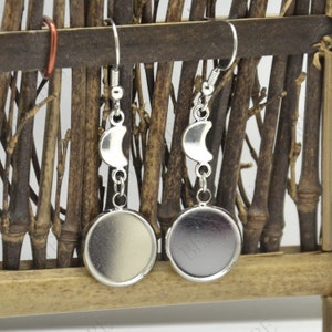 2 pairs new style moon Platinum tone Earwires Hook With Round Cabochon Pad, earring bezel,Earrings hook, earring finding