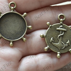 Bronze Tone round Cabochon pendant tray (Cabochon size 20mm),bezel charm findings,lacework findings,cabochon blank finding