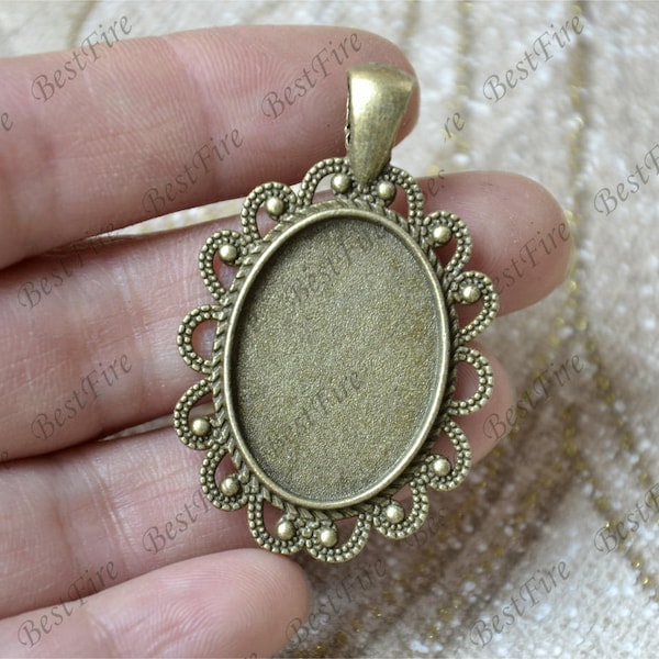 Bronze Tone Oval Cabochon pendant tray (Cabochon size 18x25mm),bezel charm findings,lacework findings,cabochon blank finding