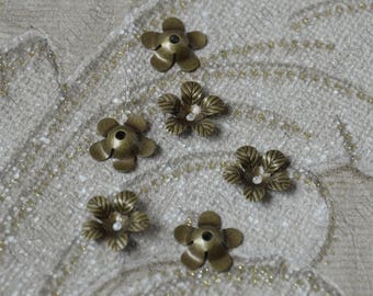 Bronze Tone Flower Filigree, Brass Bead Cap (11mm)