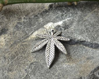 Silver Tone Marijuana Leaf Pendant Charms, Jewelry Finding (23x25mm)