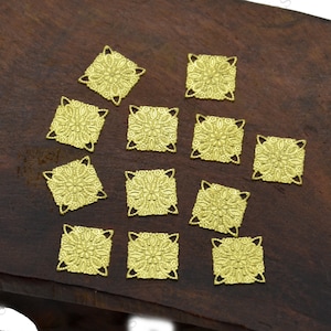 Raw Brass Filigree Earring Components,Raw Brass Flower Charms ,Filigree Findings,Flower Filigree,Earring Connector,filigree stamping