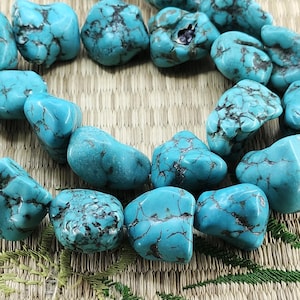 Turquoise Howlite Nugget Chip freeform Gemstone pendant,Free Nugget Turquoise Howlite Gemstone Beads,Turquoise Howlite Beads Loose Strand