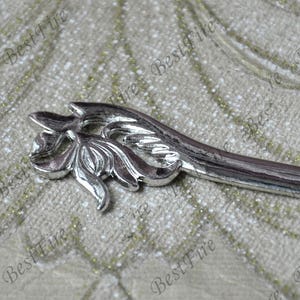 Silver tone flower metal Bookmark , Silver Tone flower metal Bookmark