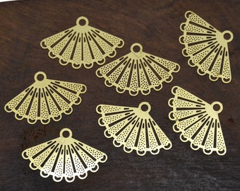 16x25mm Raw Brass Fan Filigree Jewelry Connectors Setting,Connector Findings,Filigree Findings,Flower Filigree,filigree stamping